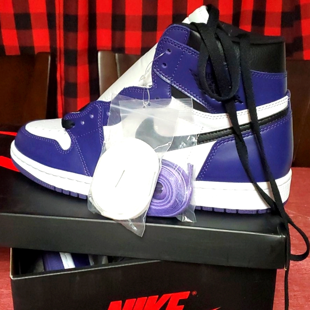 Air  Jordan ones purple courts